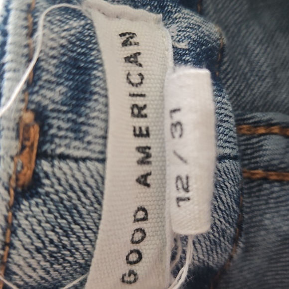 Good American Light Blue Frayed Hem Skinny Jeans Size 12 / 31 - Picture 6 of 7